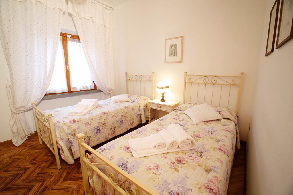 Casa Montecuccoli 몬텔루포피오렌티노 객실 사진